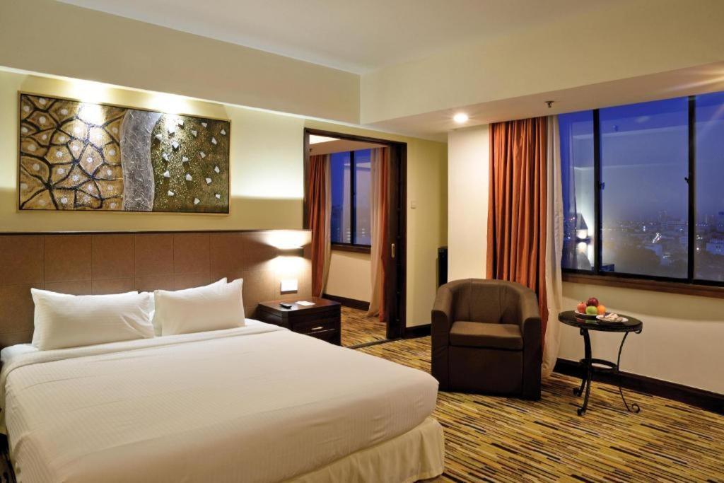 Hotel Royal Penang George Town Extérieur photo