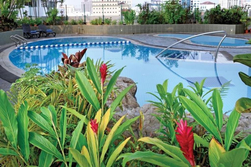 Hotel Royal Penang George Town Extérieur photo